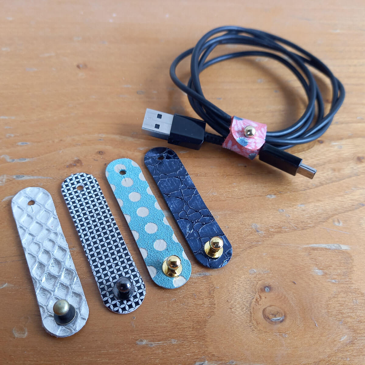 Lot de 5 range-cordons