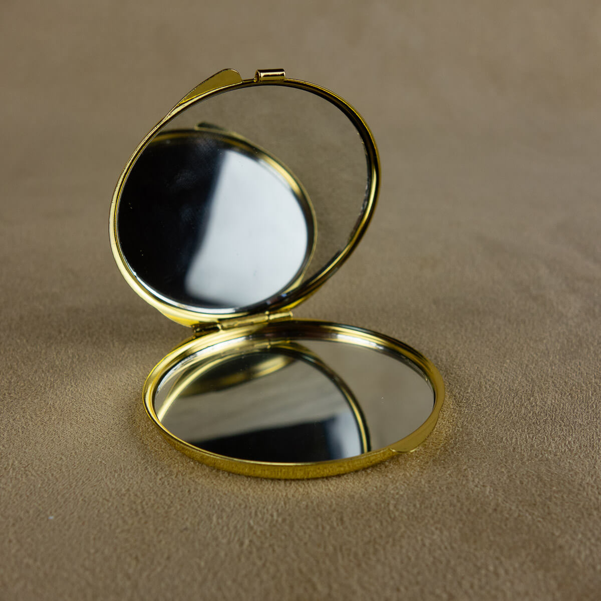 miroir ouvert